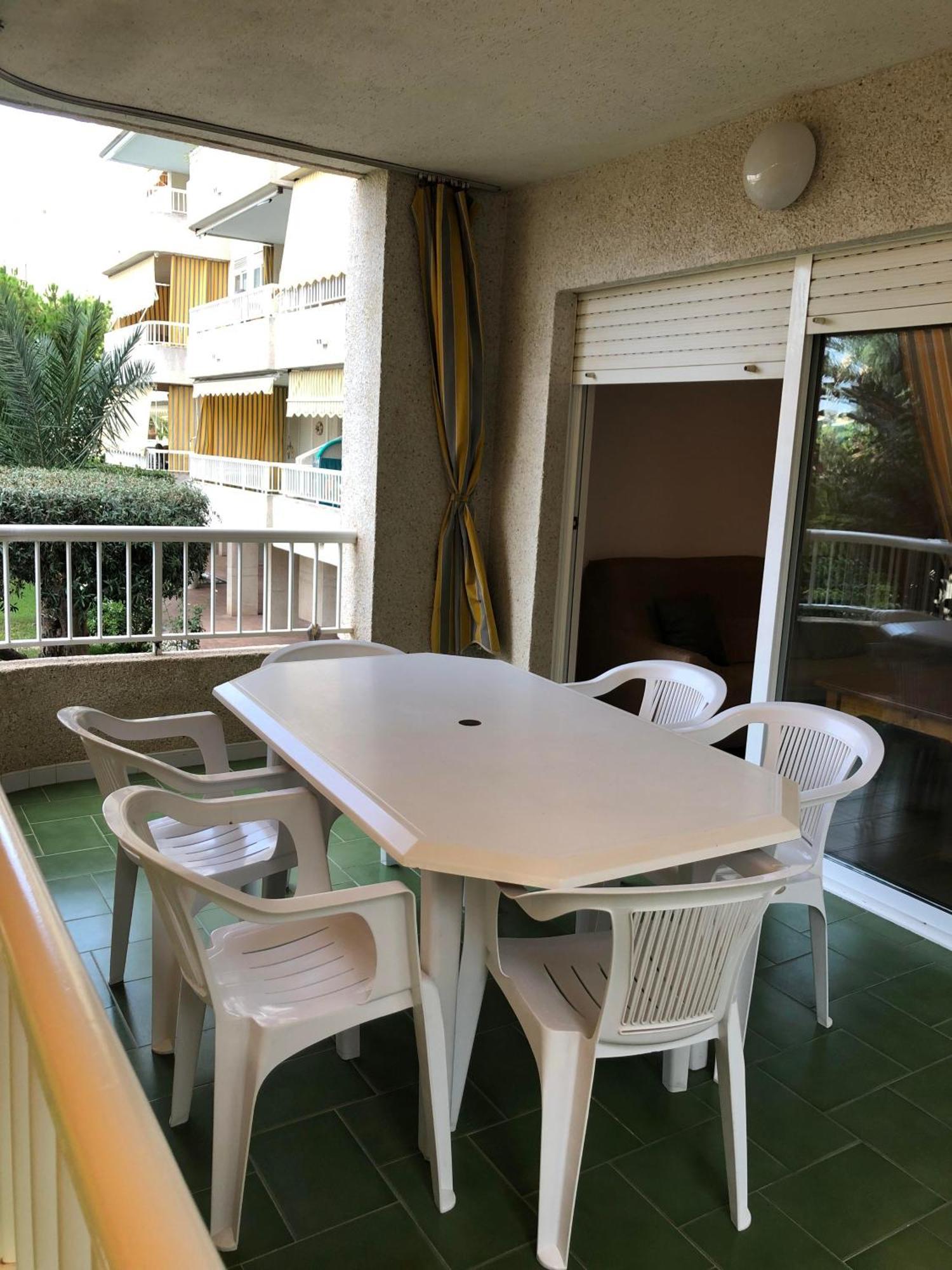 Apartamento En Alquiler Parque 8, Playa De Gandia Экстерьер фото